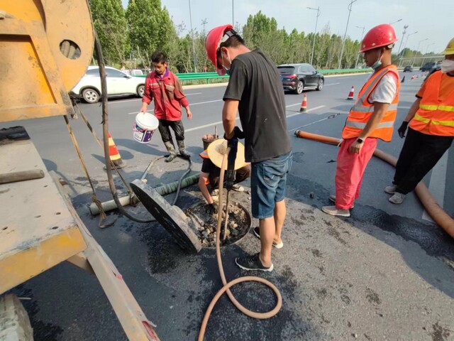 阿拉尔管道潜水封堵气囊